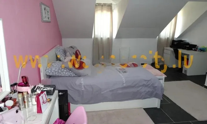 Недвижимость Triplex 6 bedrooms for sale in Niederfeulen: 6