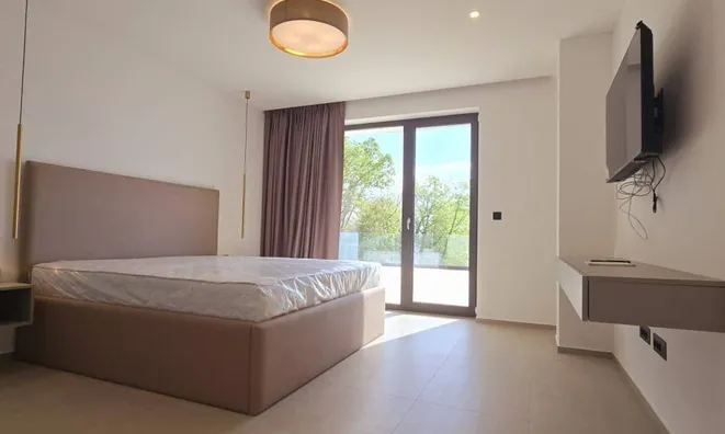 Недвижимость Семейный дом 230 м² в Центре: 14