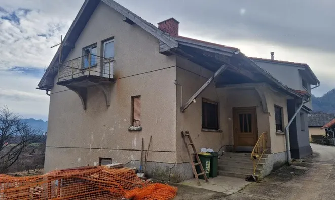 Недвижимость Дом с террасой Броде: 3
