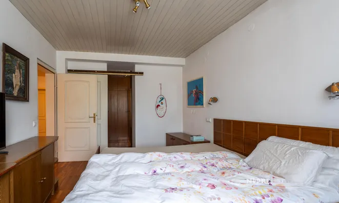 Недвижимость House, Ljubljana, Rožna Dolina: 12