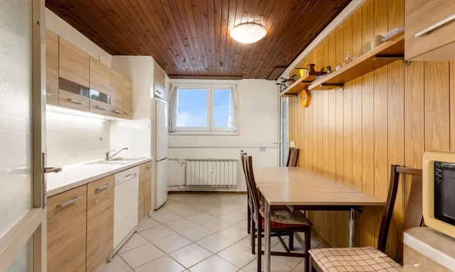 Недвижимость Apartment, 3-room, Shishka: 4