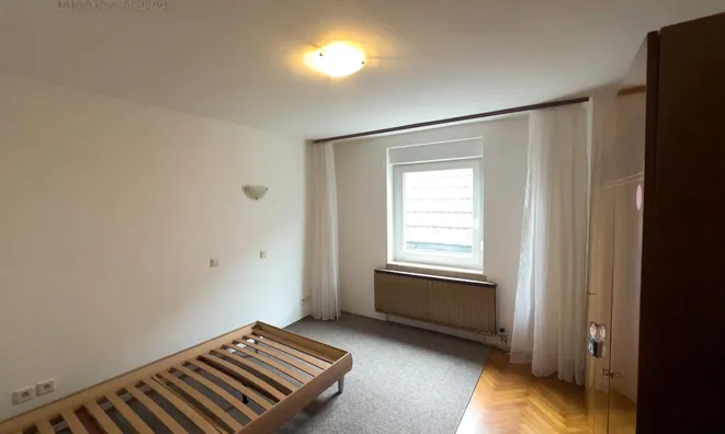 Недвижимость 3-room apartment New Ljubljana: 3