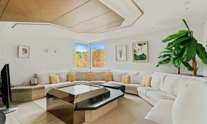 Недвижимость Villa 5 bedrooms for sale in Bridel: 4