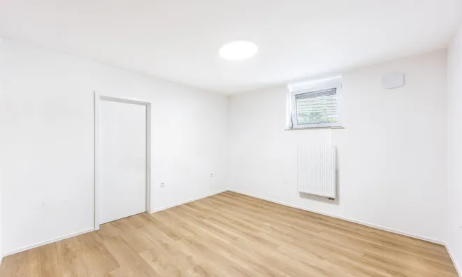 Недвижимость Two-room apartment Kashel: 6