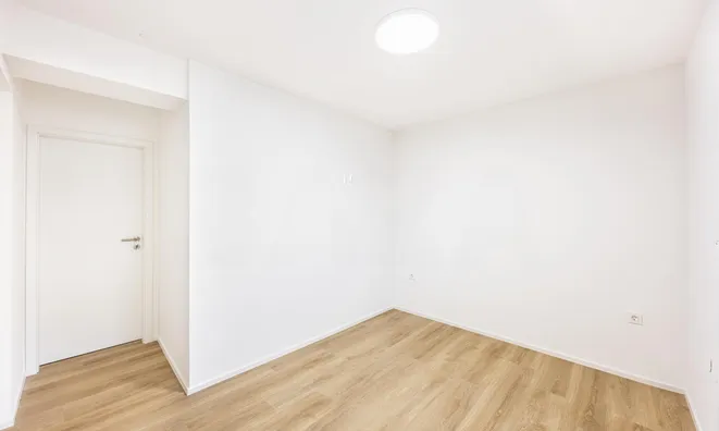 Недвижимость Two-room apartment Kashel: 7