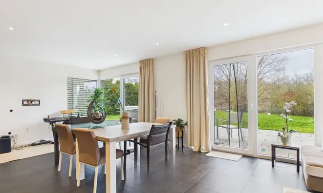 Недвижимость Semi-detached house 5 bedrooms for sale in Capellen: 5