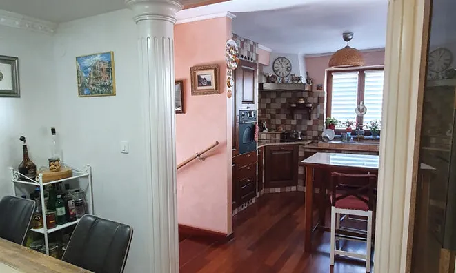 Недвижимость House with a terrace in Izola: 10