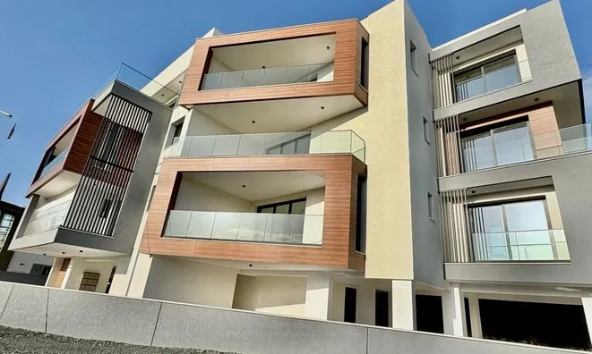 Недвижимость 2 Bedroom Apartment For Sale in Mesa Geitonia, Limassol: 2