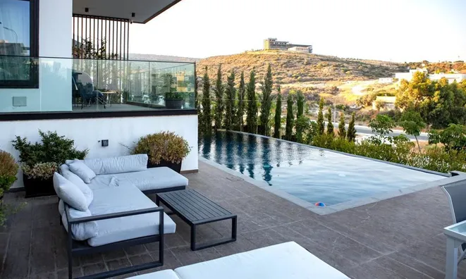 Недвижимость 5 Bedroom Villa For sale in Agios Athanasios, Limassol: 3