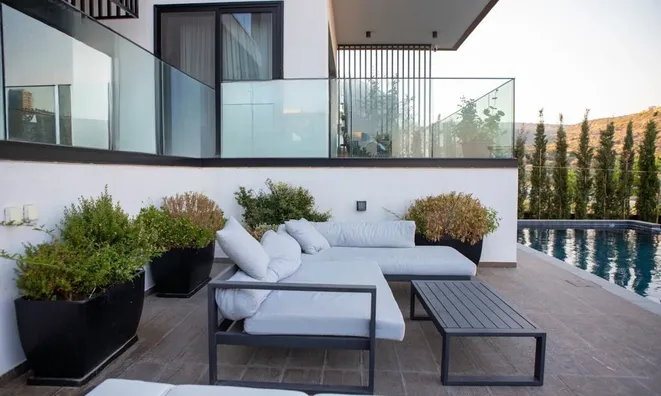 Недвижимость 5 Bedroom Villa For sale in Agios Athanasios, Limassol: 6