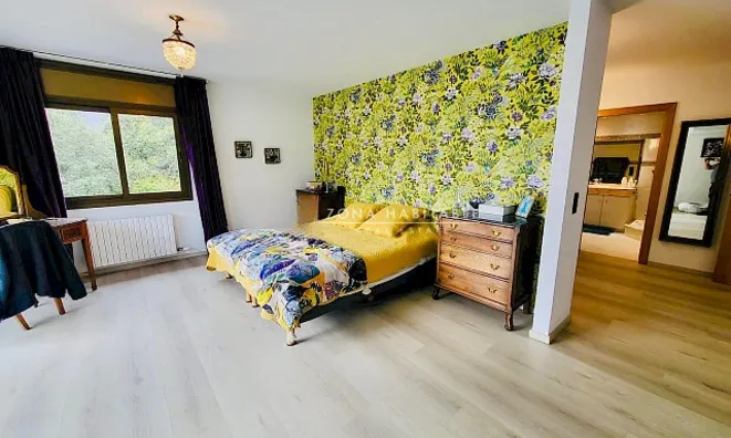 Недвижимость Exceptional chalet with elevator, spa, garden, south facing: 10