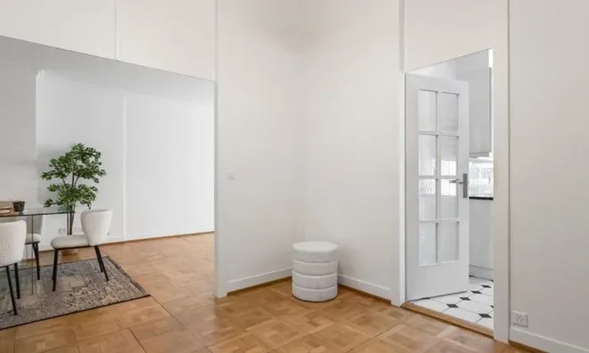 Недвижимость Apartment 4 rooms: 5