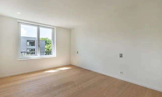 Недвижимость Apartment 6 rooms: 7
