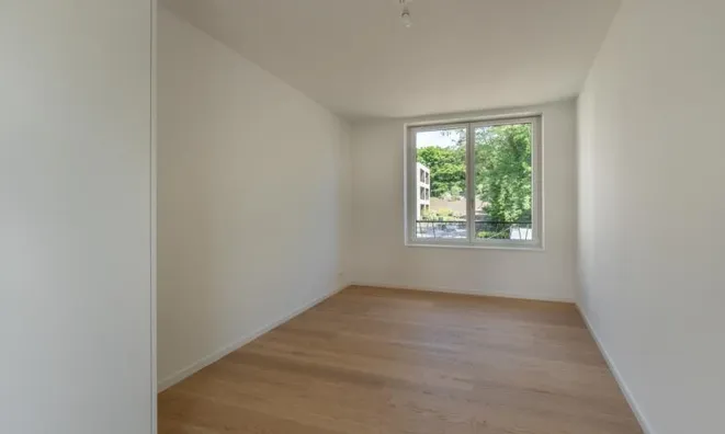 Недвижимость Apartment 6 rooms: 12