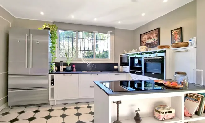 Недвижимость Villa Californie: 3