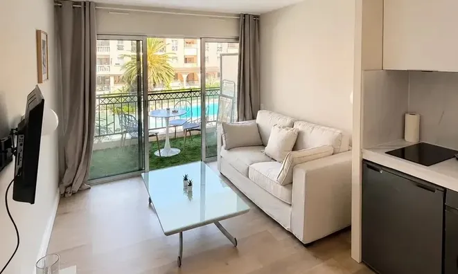 Недвижимость Villa La Bocca: 1