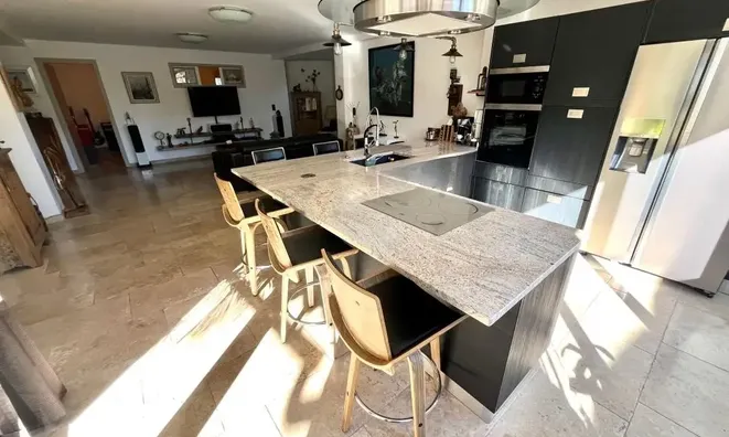 Недвижимость Villa La Bocca: 3