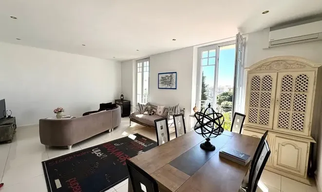 Недвижимость Villa Croix des Gardes: 2