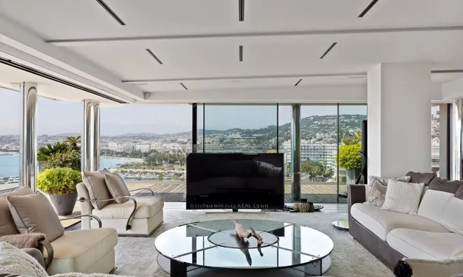 Недвижимость Villa Pointe Croisette: 4