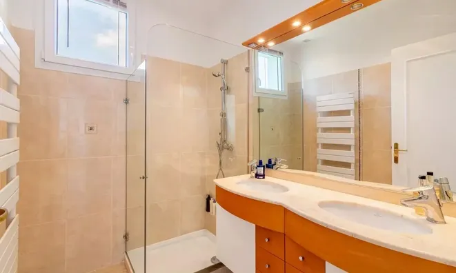 Недвижимость Villa Croix des Gardes: 9