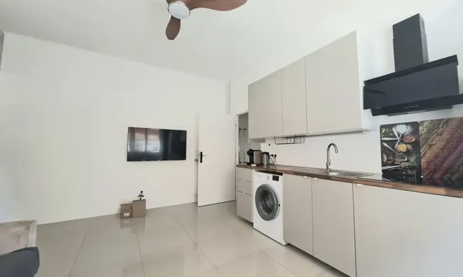Недвижимость Villa Petit Juas: 2