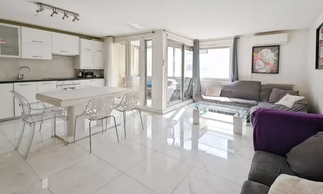 Недвижимость Villa La Bocca: 1