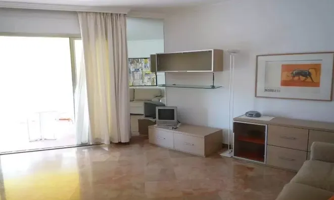 Недвижимость Apartment Centre-ville: 5