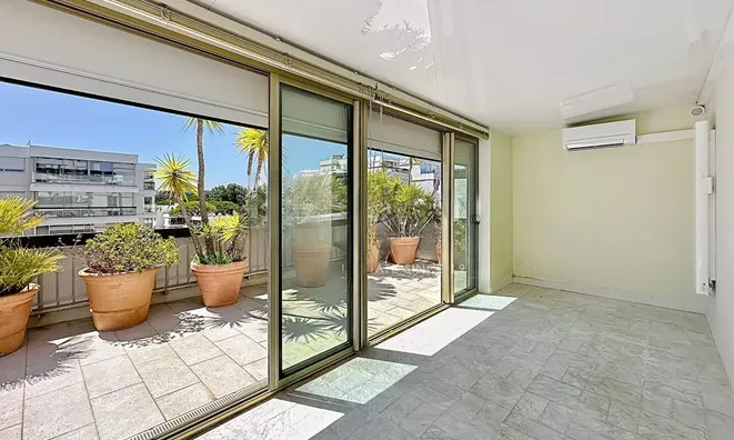 Недвижимость Villa Marina Mandelieu: 13