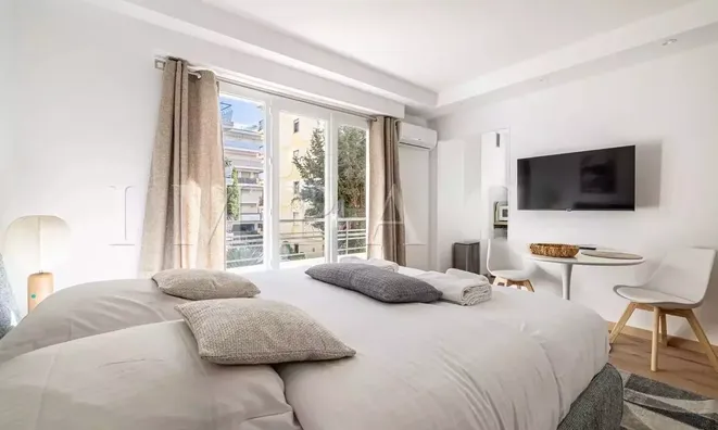 Недвижимость Villa Pointe Croisette: 2