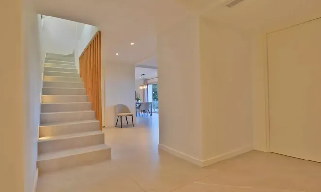 Недвижимость Villa Croix des Gardes: 13