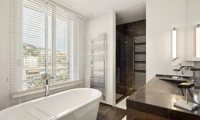 Недвижимость Villa Croix des Gardes: 11