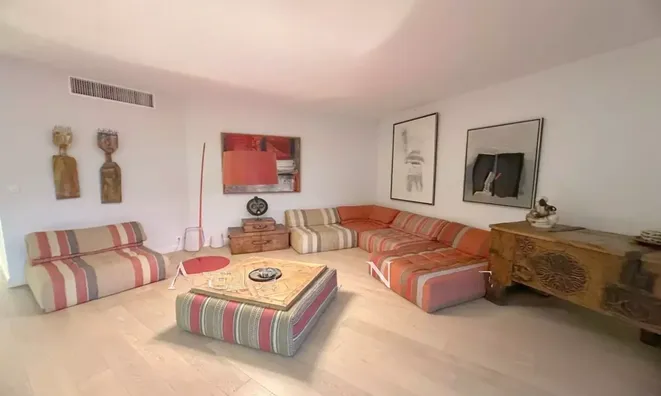 Недвижимость Villa Mandelieu-Napoule: 2