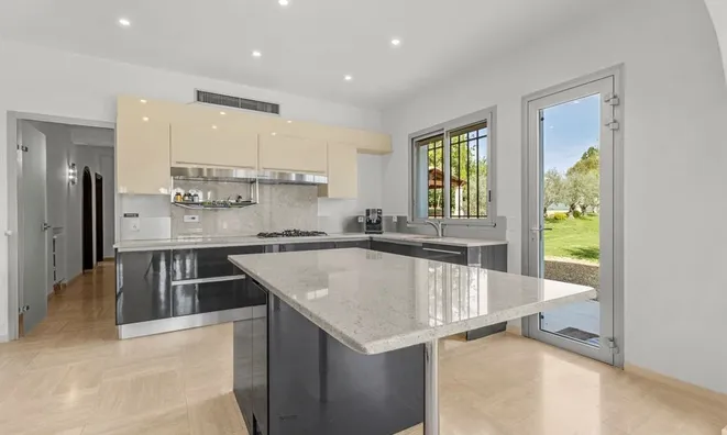 Недвижимость Villa Mougins: 26