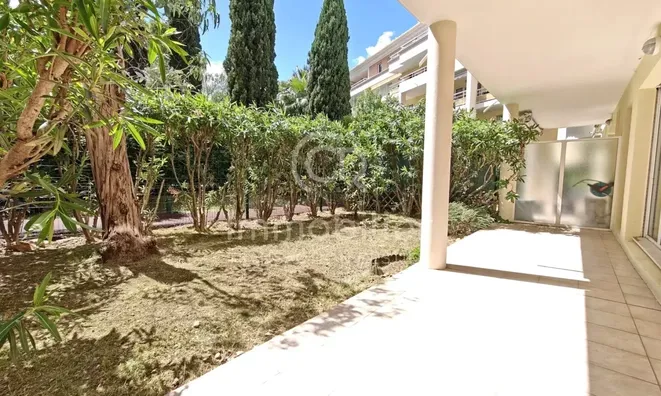 Недвижимость Villa La Bocca Nord: 3
