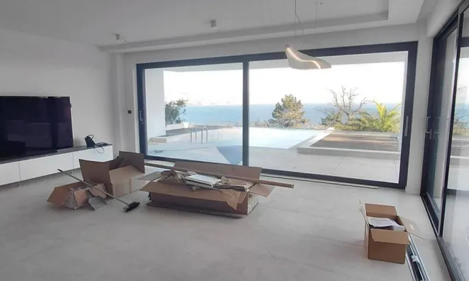 Недвижимость Apartment Punta Kolova, Opatija: 6