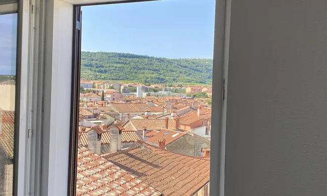 Недвижимость 3-room apartment Izola: 2