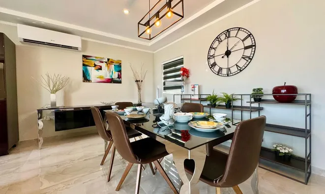 Недвижимость Central Ibragg Apartment: 4