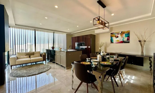 Недвижимость Central Ibragg Apartment: 13