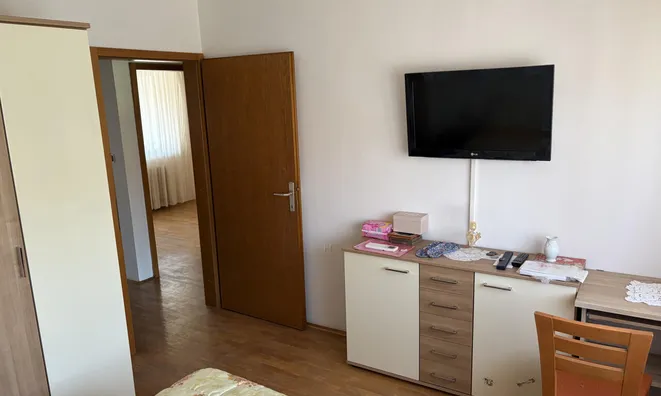 Недвижимость House, Yagoda Ilorskaya Street: 6
