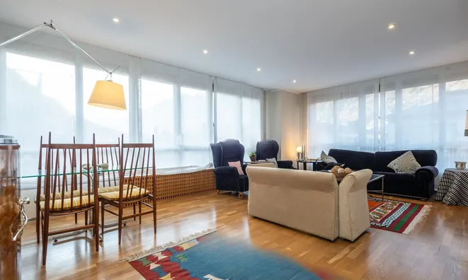 Недвижимость Cozy 4-bedroom home in the center of Andorra: 2