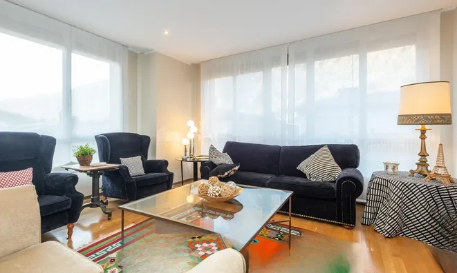 Недвижимость Cozy 4-bedroom home in the center of Andorra: 3