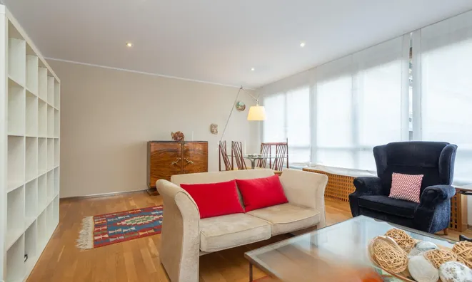 Недвижимость Cozy 4-bedroom home in the center of Andorra: 4