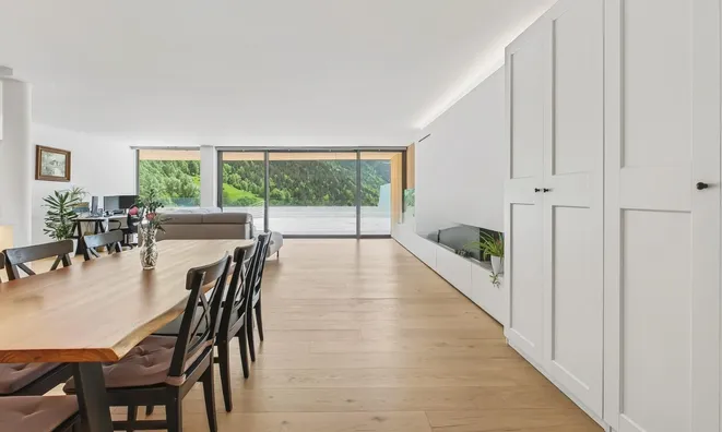 Недвижимость Ground floor with panoramic valley views, 4 bedrooms, 2-car box and terrace: 2