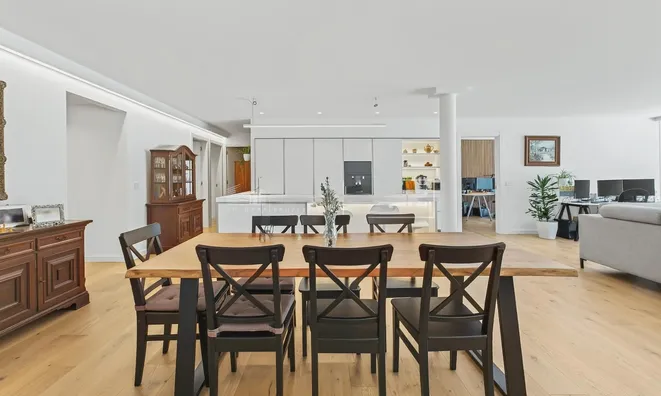 Недвижимость Ground floor with panoramic valley views, 4 bedrooms, 2-car box and terrace: 6