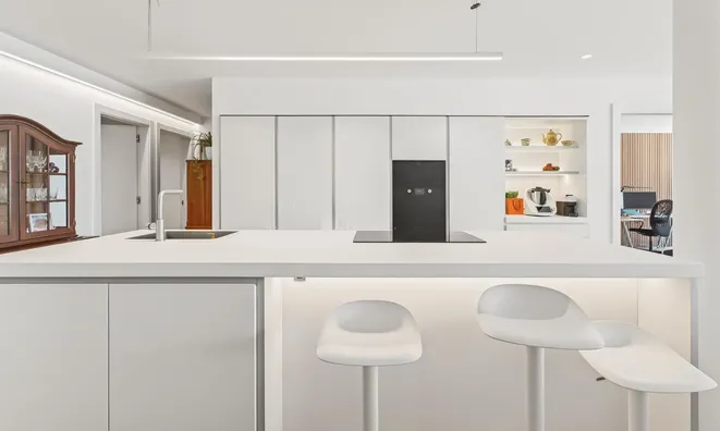 Недвижимость Ground floor with panoramic valley views, 4 bedrooms, 2-car box and terrace: 7