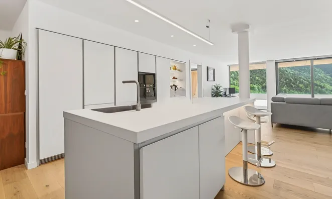 Недвижимость Ground floor with panoramic valley views, 4 bedrooms, 2-car box and terrace: 8