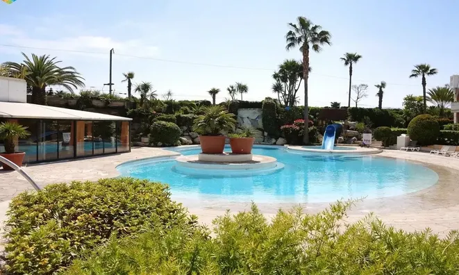 Недвижимость Villa La Bocca: 13
