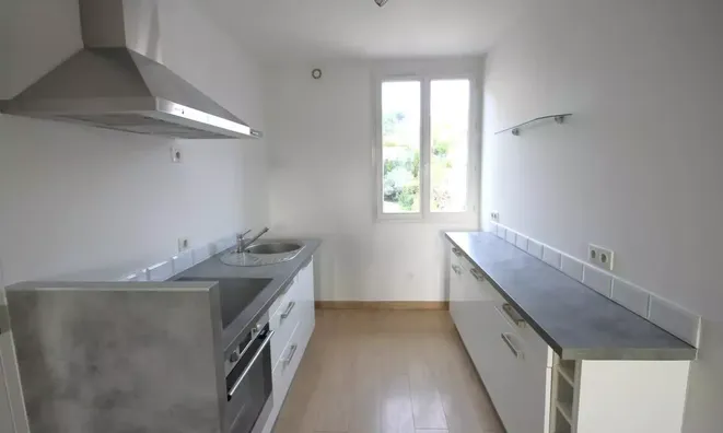 Недвижимость House La Bocca: 2