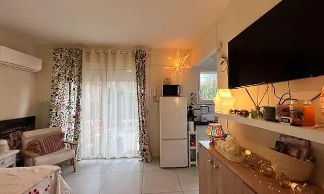 Недвижимость Villa Petit Juas: 11