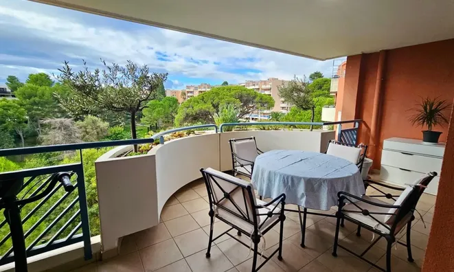Недвижимость Villa La Bocca Nord: 1